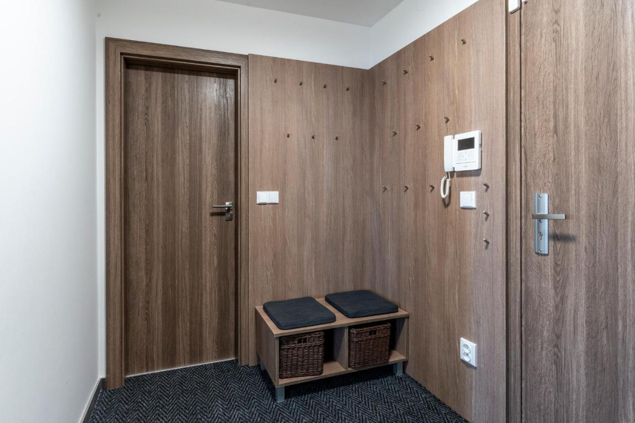 Apartmán Horní Mísečky - luxusní ubytování pro dvě rodiny s dětmi Esterno foto