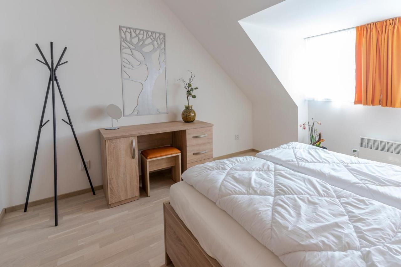 Apartmán Horní Mísečky - luxusní ubytování pro dvě rodiny s dětmi Esterno foto
